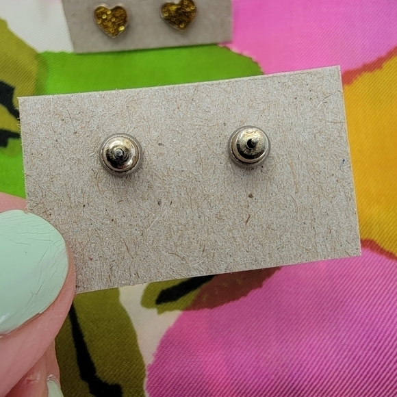 vintage Y2K | dopamine happy cows + gold glitter heart post earrings - Picture 7 of 7